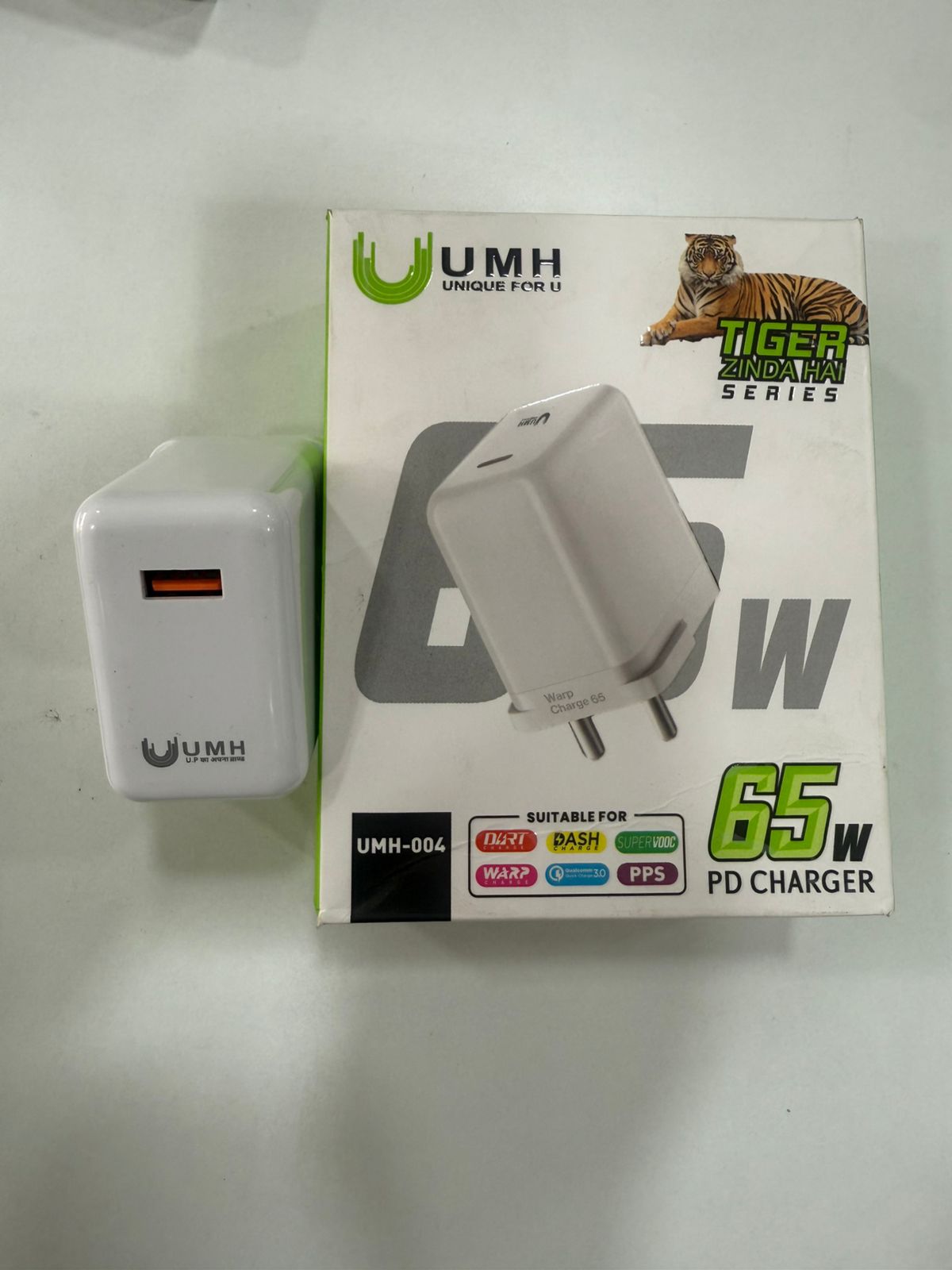 UMH Charger TIGER 65W